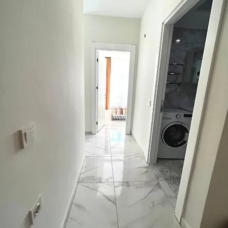 Calypso Kestel شقة